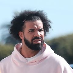 Drake offre 50.000 balles à un fan en plein milieu d'un de ses concerts (et il vient peut-être de lui sauver la vie)