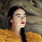 "Tordu", "ahurissant", "fou" : c'est quoi ce film grec complètement dingue avec Emma Stone qui est reparti couronné de la Mostra de Venise ?