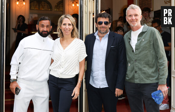 Cyril Hanouna, Maud Fontenoy, Patrick Bruel et Denis Brogniart à la cérémonie de remise des prix pédagogiques pour l'Océan de la Maud Fontenoy Foundation le 8 juin 2023 au cœur du magnifique Théâtre de l’Oeuvre. © Coadic Guirec / Bestimage