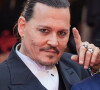 Interviewé sur Zoom par The Independent, depuis ce qui semble être "une petite pièce sombre de sa maison londonienne", le réalisateur est venu défendre ouvertement son grand ami. Et condamner cette cancel culture qu'il définit ainsi : l'expression "de villageois en colère contre Frankenstein !". C'est dit.
Info - Johnny Depp fête ses 60 ans - Info - Johnny Depp blessé à la cheville, annule sa tournée de concerts - Johnny Depp - Montée des marches du film " Jeanne du Barry " pour la cérémonie d'ouverture du 76ème Festival International du Film de Cannes, au Palais des Festivals à Cannes. Le 16 mai 2023 © Jacovides-Moreau / Bestimage 