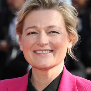 Anne-Elisabeth Lemoine lors de la montée des marches de la cérémonie de clôture du 72ème Festival International du Film de Cannes, le 25 mai 2019. © Denis Guignebourg/Bestimage