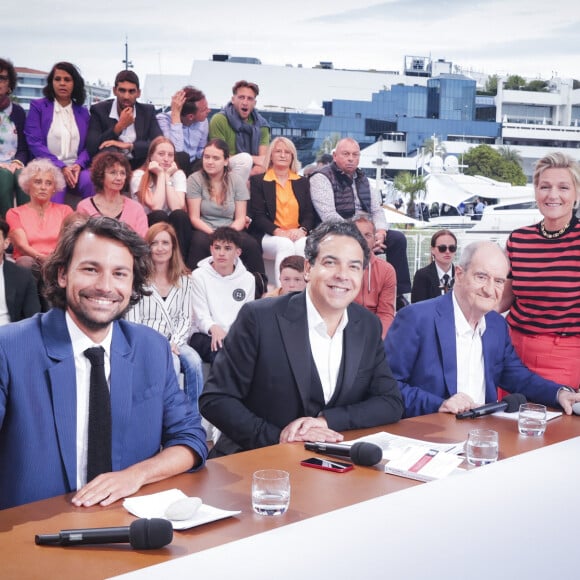 Exclusif - Bertrand Chameroy, Patrick Cohen, Pierre Lescure, Anne-Elisabeth Lemoine - Emission "C à vous" à l'occasion de la présentation des films "Strange Way Of Life" et "Le règne Animal" lors du 76ème Festival International du Film de Cannes le 18 mai 2023. © Jack Tribeca / Bestimage 