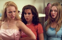 Est-ce (vraiment) une bonne idée de remaker Mean Girls, le teen movie culte ultime des années 2000 ?