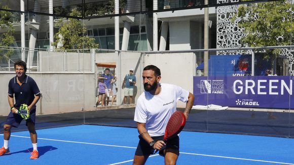 "Tout le monde fait ça" : Cyril Hanouna donne sa version sur la polémique du yacht révélée par Complément d'enquête (France 2)