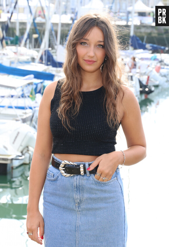 Zoi Severin au photocall de la série "Ici Tout Commence" lors de la 25ème édition du Festival de la fiction de la Rochelle, France, le 16 septembre 2023. © Denis Guignebourg/BestImage  Celebs attend the "Ici Tout Commence" photocall during the 25th La Rochelle Fiction Festival on September 16, 2023 in La Rochelle, France.