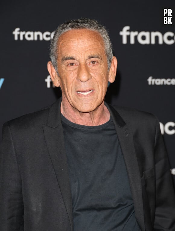 Thierry Ardisson au photocall pour la conférence de presse de rentrée de France TV à la Grande Halle de la Villette à Paris, France, le 11 juillet 2023. © Coadic Guirec/Bestimage