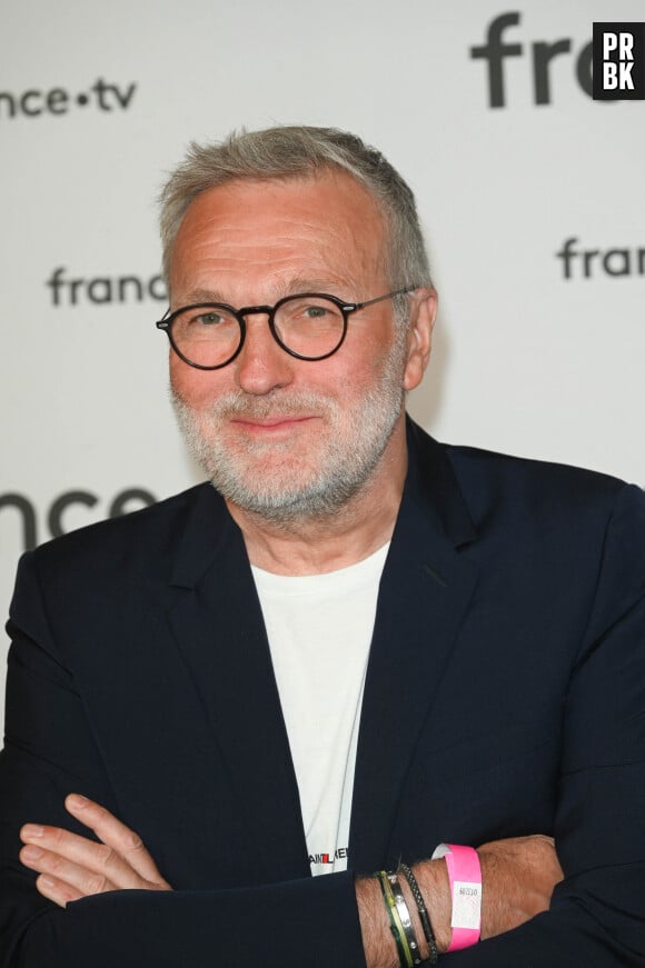 Laurent Ruquier au photocall pour la conférence de presse de rentrée de France TV à la Grande Halle de la Villette à Paris, France, le 6 juillet 2022. © Coadic Guirec/Bestimage 