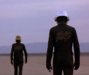 Les rumeurs vont bon train sur les Daft Punk.
Capture d'écran de la vidéo "Epilogue" de Daft Punk, annonçant leur séparation. Le 23 février 2021