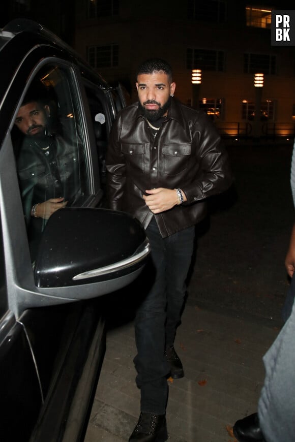 Drake à la sortie de la soirée "Tiffany Calver & Friends X YouTube Shorts" à Londres, le 13 septembre 2021.