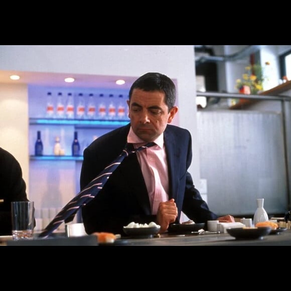 Rowan Atkinson joue Johnny English.