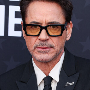 Robert Downey Jr. - Les célébrités lors de la 29ème cérémonie des "Critics' Choice Awards" à Los Angeles le 14 janvier 2024.  