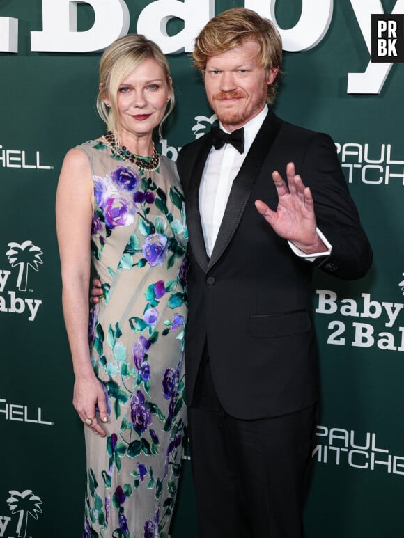 Kirsten Dunst et son mari Jesse Plemons lors de la soirée de gala Baby2Baby à Los Angeles le 11 novembre 2023.