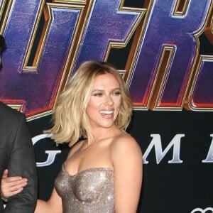 Scarlett Johansson et Colin Jost - Avant-première du film "Avengers : Endgame" à Los Angeles, le 22 avril 2019.