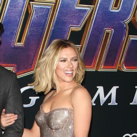 Scarlett Johansson et Colin Jost - Avant-première du film "Avengers : Endgame" à Los Angeles, le 22 avril 2019.