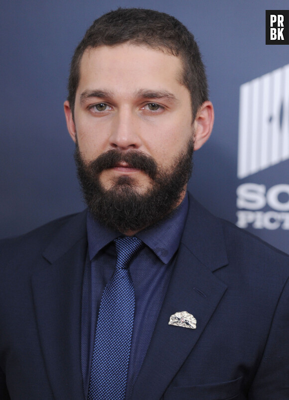 Shia LaBeouf à la première de "Fury"au "Newseum" à Washington, le 15 octobre 2014