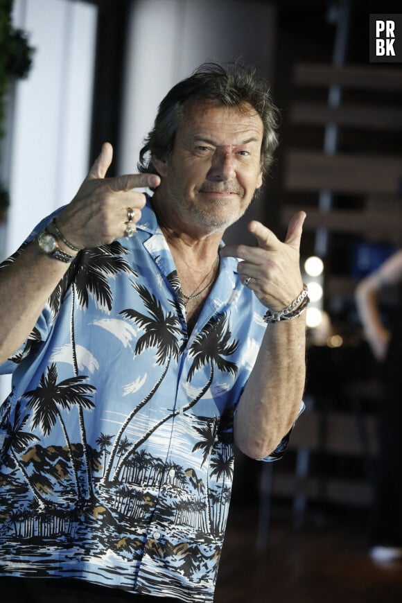 Jean-Luc Reichmann au photocall de la série "Leo Mattei, Brigade des mineurs" lors du 62ème Festival de Télévision de Monte-Carlo, à Monaco, le 19 juin 2023. © Denis Guignebourg/BestImage