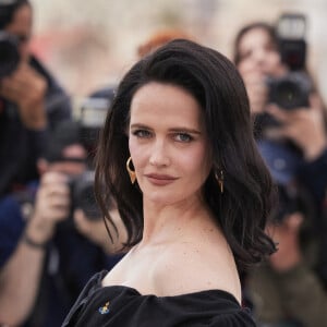 Eva Green au photocall de Jury lors du 77ème Festival International du Film de Cannes au Palais des Festivals à Cannes, France, le 14 mai 2024. © Jacovides-Moreau/Bestimage