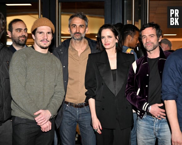 Semi-exclusif - François Civil, Martin Bourboulon, Eva Green et Romain Duris lors de la première du film "Les Trois Mousquetaires: d'Artagnan", réalisé par M.Bourboulon et produit par D.Rassam, au cinéma au Pathé gare du Sud à Nice, France, le 1er avril 2023. Cette adaptation du livre d'Alexandre Dumas, sort en salle le 5 avril 2023. © Bruno Bebert/Bestimage