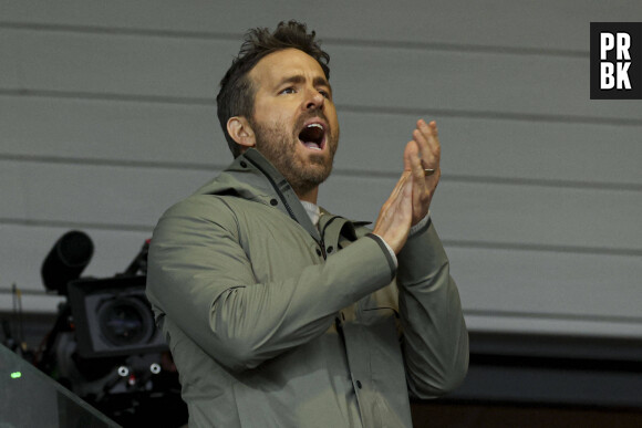 Ryan Reynolds assiste au match "Wrexham - Sheffield United" à Wrexham, le 29 janvier 2023.