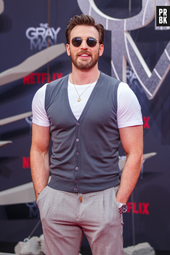 Chris Evans à la première du film "The Gray Man" à Berlin, le 18 juillet 2022.