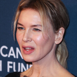 Renee Zellweger au photocall de la soirée "Women's Cancer Research Fund" à Los Angeles, le 27 février 2020.