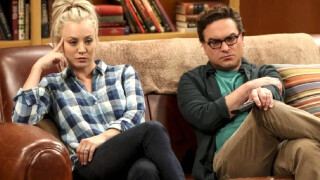"Je ne suis pas qu'un morceau de viande" : Johnny Galecki a d'abord froidement rejeté les avances de Kaley Cuoco dans les coulisses de The Big Bang Theory