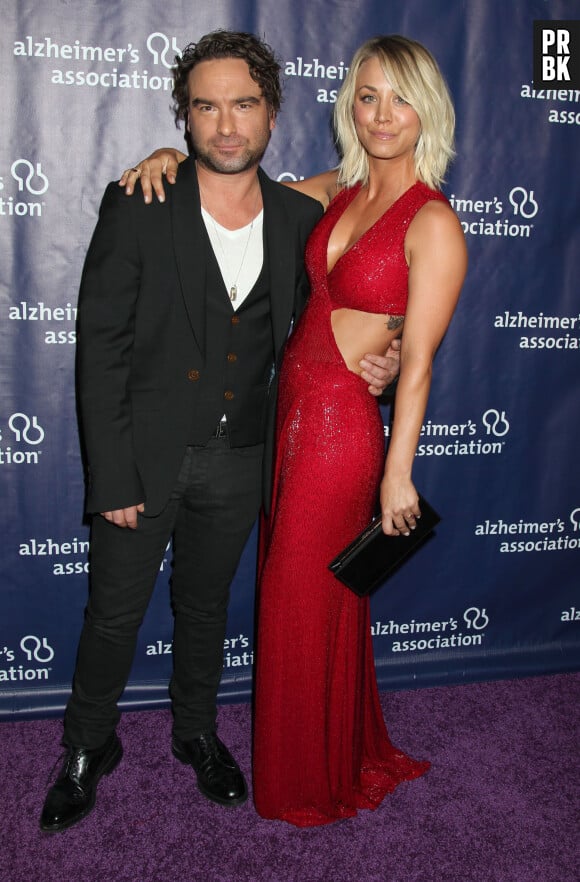 Johnny Galecki, Kaley Cuoco à la soirée Alzheimer's Association 'A Night At Sardis'.