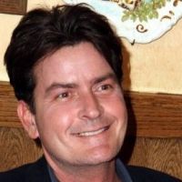 Charlie Sheen ... Retour dans Mon Oncle Charlie ... ''aucune chance''