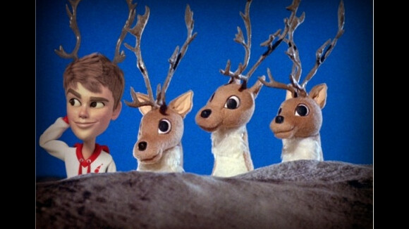 Justin Bieber : ambiance Noël sur Twitter pour la sortie d’Under the Mistletoe (PHOTO)