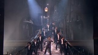 Corbin Bleu : il danse et chante pour la version US de Danse avec les Stars (VIDEO)