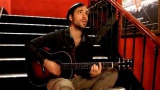 Charlie Winston : Hello Alone en acoustique pour Purecharts Live (VIDEO)