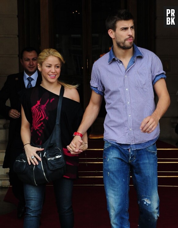 Shakira et Gerard Pique dans la rue