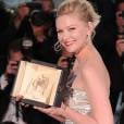 Kirsten Dunst avec sa palme remportée au festival de Cannes
