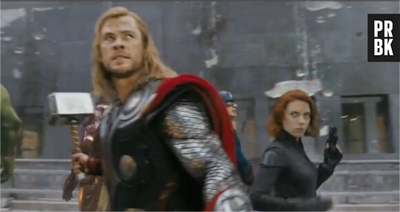 Chris Hemsworth et Scarlett Johansson dans Avengers