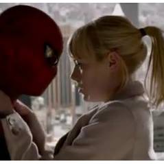 The Amazing Spider-Man : Emma Stone craque pour un Andrew Garfield masqué ! (VIDEO)