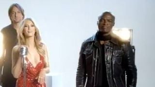 Delta Goodrem : la chérie de Nick Jonas va se frotter à Seal (VIDEO)