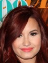 Demi Lovato opte pour une crinière rouge