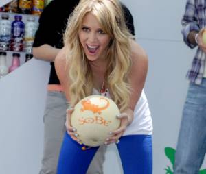 Hilary Duff la reine des grosses boules