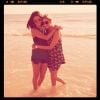 Ashley Benson et Selena Gomez à la plage !