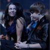 Justin Bieber et sa Mummy qui regardent un match de basket !