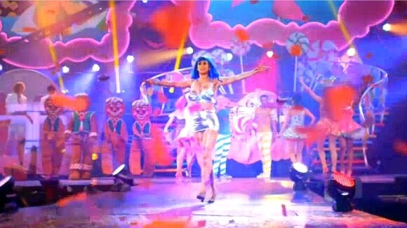 Katy Perry, le film : Un premier teaser sous forme de Firework ! (VIDEO)