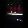 Russell Brand s'en prend à un "fan" pendant son show
