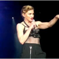 Madonna se déshabille et Twitter la rhabille : &quot;remballe ton vieux sein !&quot; #Fail