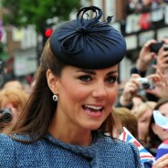 Kate Middleton reine du recyclage : elle met deux fois les mêmes fringues ! (PHOTOS)