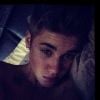 Justin Bieber rassure ses fans avec une photo torse nu !