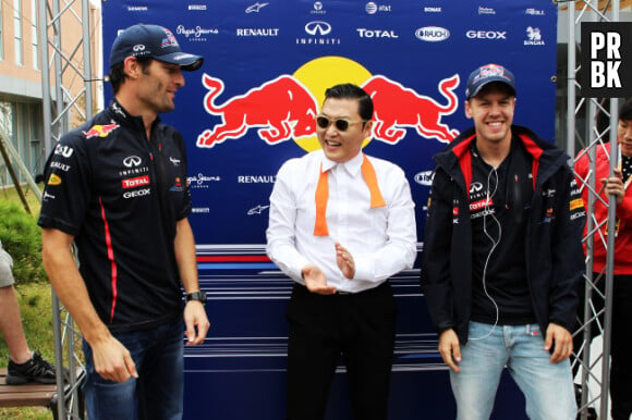 Psy donne une leçon de horse-dance à Mark Webber et Sebastian Vettel
