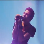 Matthew Koma : Parachute, le clip complètement envoûtant ! (VIDEO)