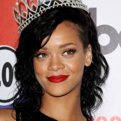 Rihanna : Sexy à souhait pour devenir la reine d'Halloween ! (PHOTOS)