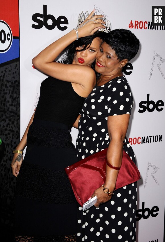 Rihanna se lâche avec sa mère !