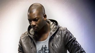 Singuila : C'est ça qu'on aime, nouveau son electro extrait de son dernier album ! (AUDIO)